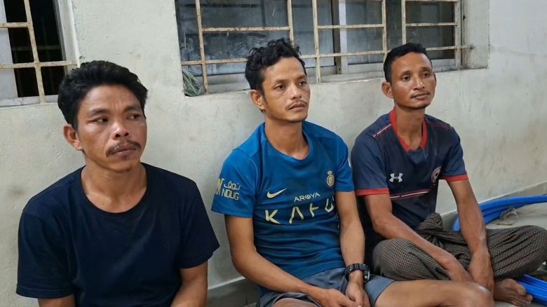 নদী সাঁতরে টেকনাফে এসে আটক মিয়ানমার জান্তা বাহিনীর ৩ সদস্য
