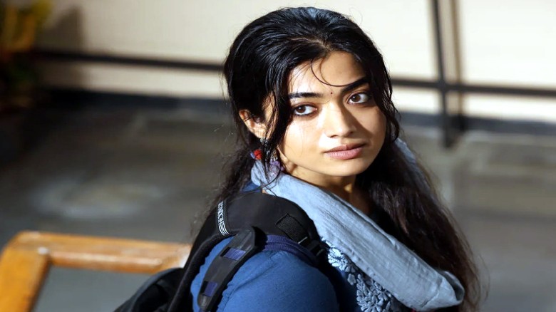 নাচের দৃশ্য শুট করতে গিয়ে চরম বিপত্তি: গুরুতর আহত হয়ে হাসপাতালে রাশমিকা