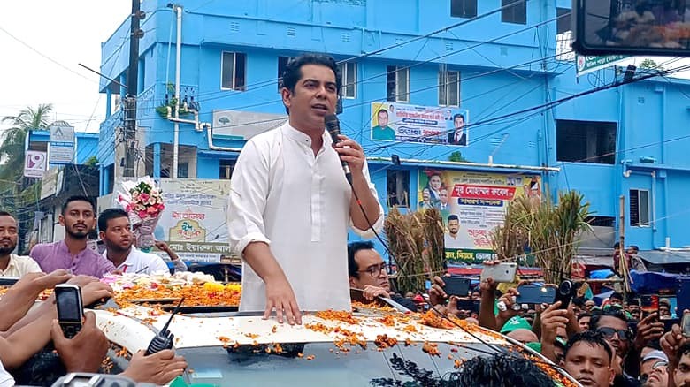 ‘আওয়ামী লীগ ১৭ বছরে অর্থনীতির কোমর ভেঙে দিয়েছে’: ভোলায় তথ্যমন্ত্রী আন্দালিব রহমান পার্থ